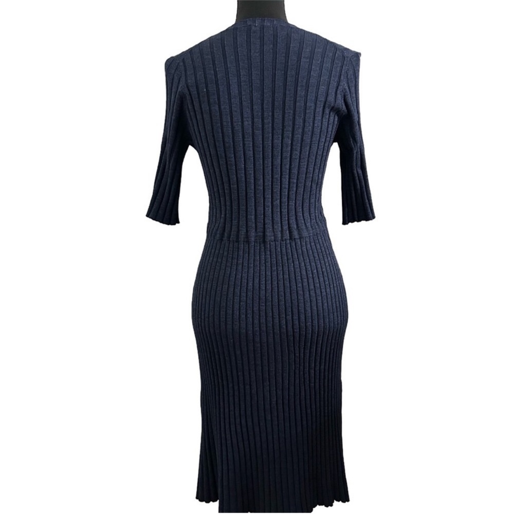 Elegant Navy Ribbed Knit Dress